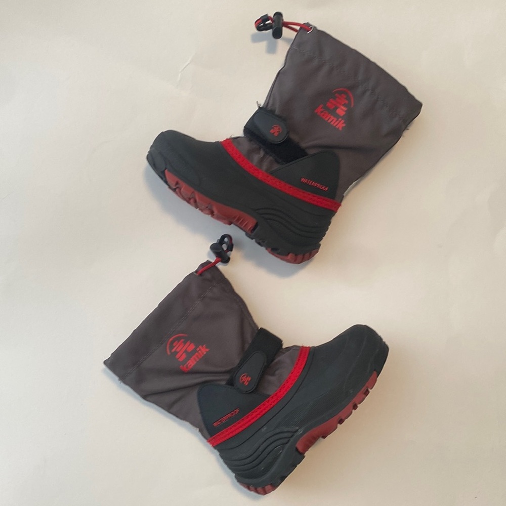 Kamik snow boots